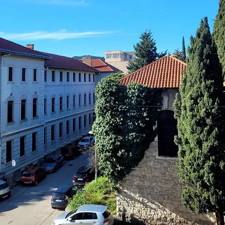 Διαμέρισμα Charming In The Heart Of *